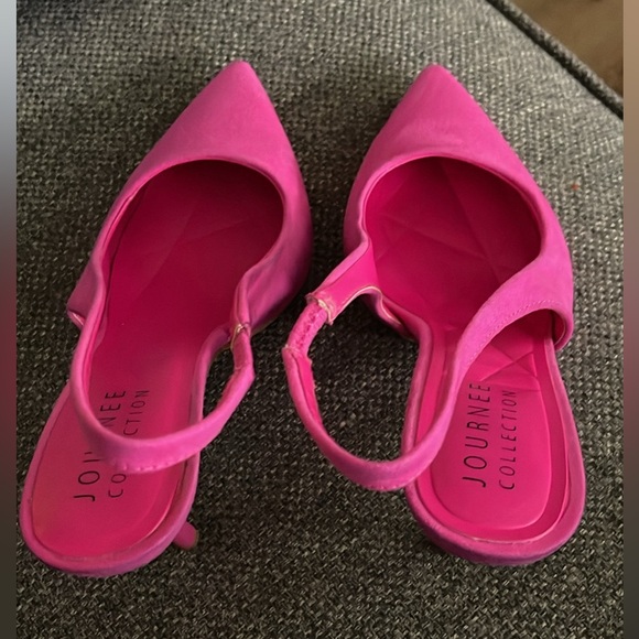 Hot pink heels - Picture 2 of 4